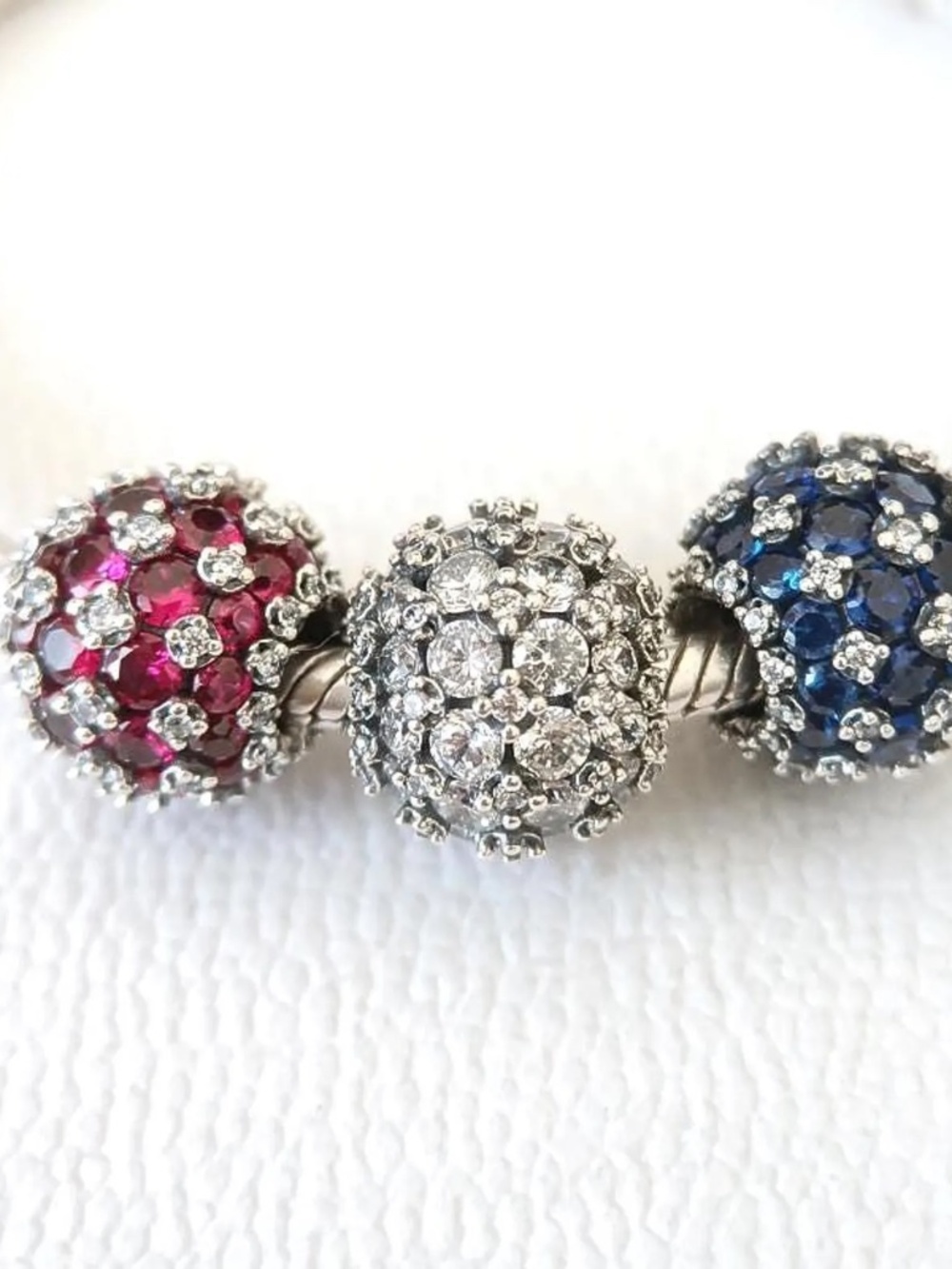 NEW Authentic Sparkling Pavé Round Pink-Red Charm For Pandora Bracelet - Picture 3 of 16